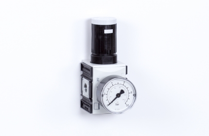 Regulator with continuous pressure supply - 8 bar + Pressure gauge (FS-1)