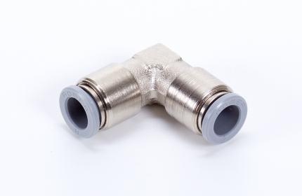 Straight push-in connector - metal